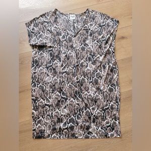 NWOT Beach Coverup. OS.